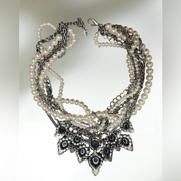 🛍️SALE🛍️ Zara Chunky Statement Necklace - Picture 2 of 3